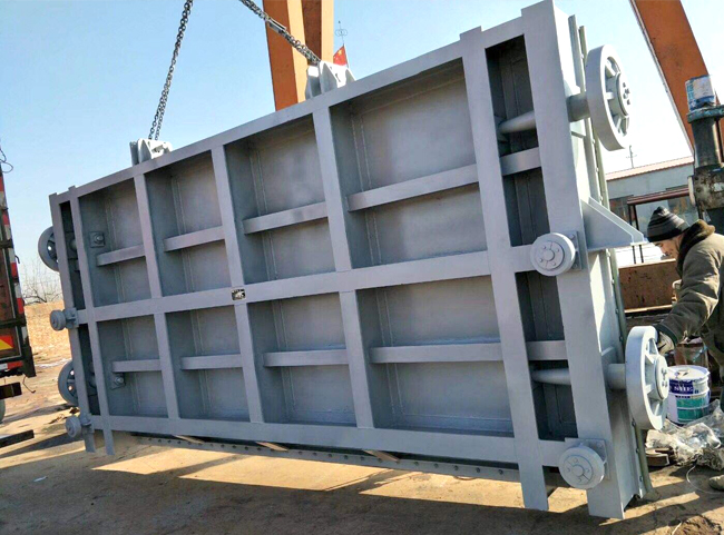 ����բ��